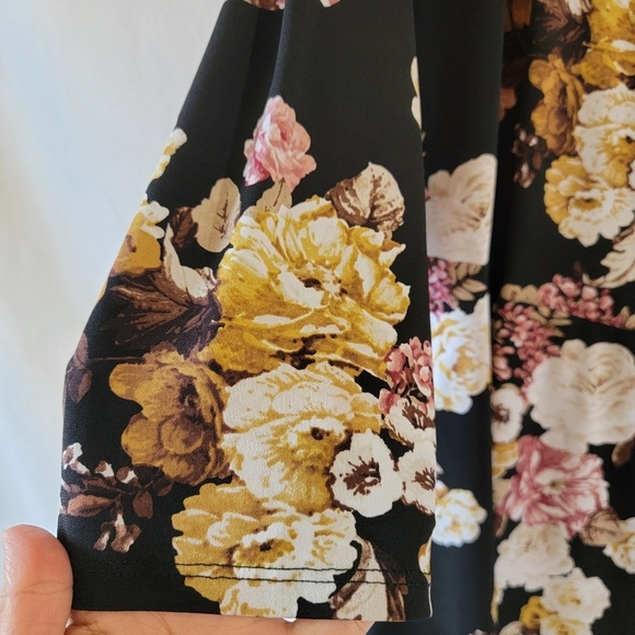 TORRID Black Floral Faux Wrap Long Sleeve Tie Waist Top 4X Boho Fall Cottagecore - Picture 5 of 11